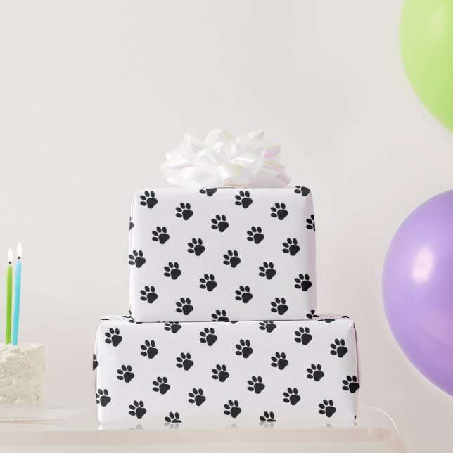 Papel De Presente Black and White Paw Print Pattern (Presentes para festas)