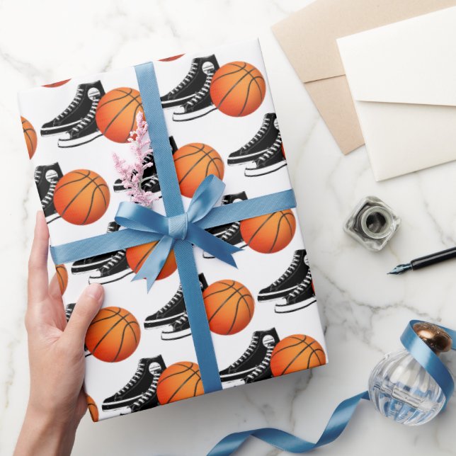 Papel De Presente Black Sneakers And Basketball On White (Presentear)