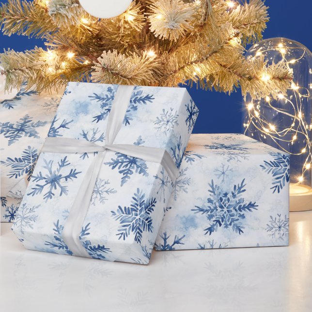 Papel De Presente Blue White Christmas Pine Trees Snowflakes (Feriados)