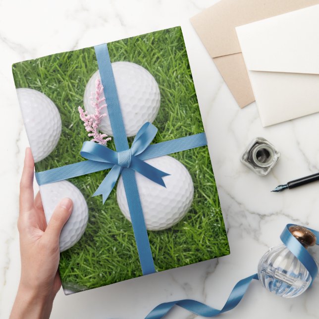 Papel De Presente Bola de Golfe em Grama Verde (Presentear)