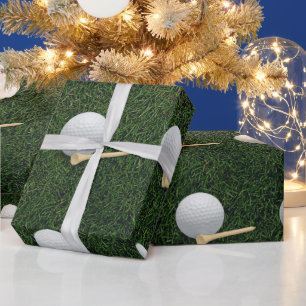 Papel De Presente Bolas de golfe em um fundo de grama verde