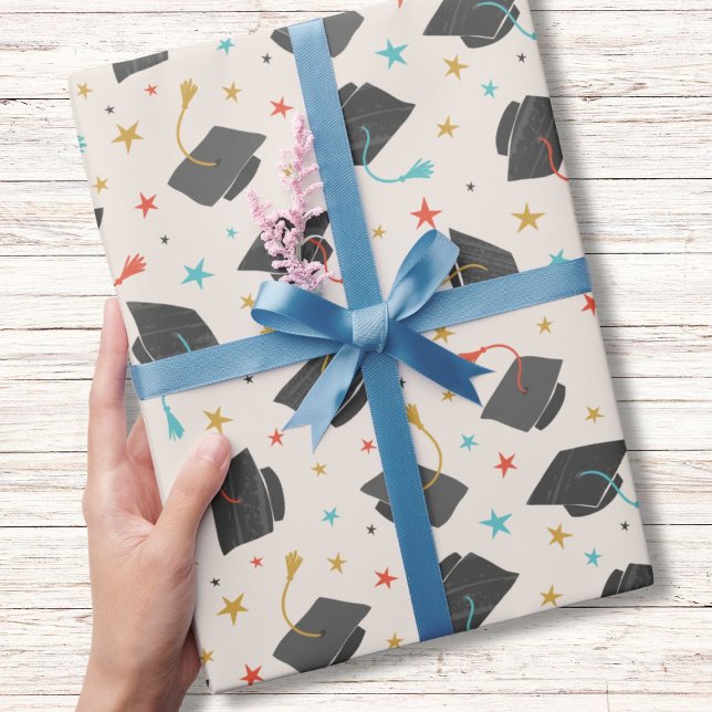 Papel De Presente Boné de formatura e Tassel no creme (Criador carregado)