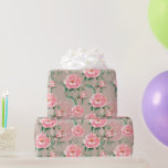 Papel De Presente Bridal Pink em um Fundo de Blush<br><div class="desc">Belo presente embrulhado em um fundo pincelado com um conjunto de Pêonias Rosa. Adequado para embrulho de presente de chá ou casamento.</div>