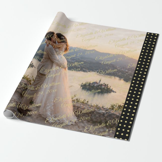 Papel De Presente Casamento personalizado com bolinhas douradas e pr (Desenrolado)