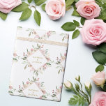 Papel De Presente Casamento Personalizado De Script Dourado Floral R<br><div class="desc">Um belo papel floral cor-de-rosa e marfim embrulhando com uma bela coroa de diamante de bonito pincel e marfim. Este belo presente de casamento de flores de pedonia mostra os nomes de casal personalizados com guião dourado. Personalize este papel de empacotamento fofo para seus amigos no dia especial ou use-o...</div>
