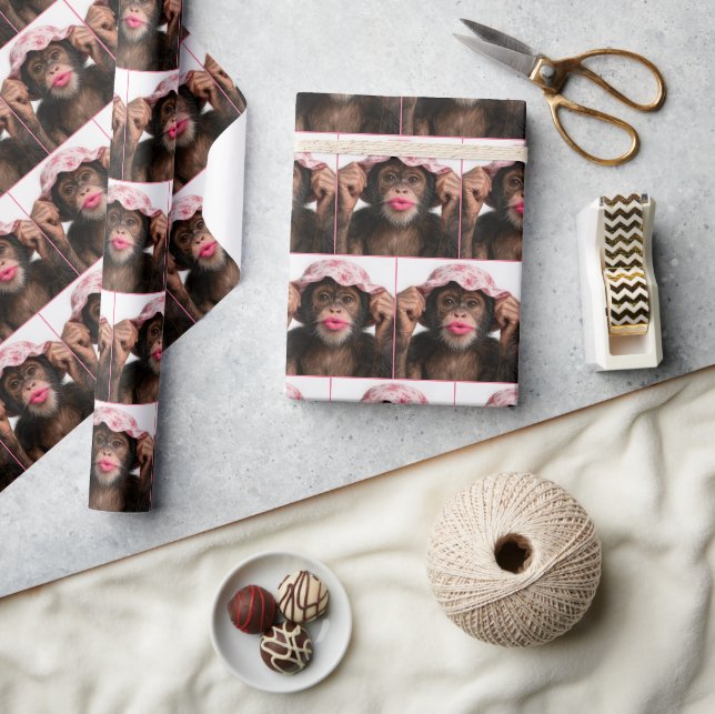 Papel De Presente Chimpanzé Usando Batom Rosa (Artesanato)