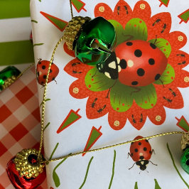 Papel De Presente Christmas Ladybug Red, Green, and White