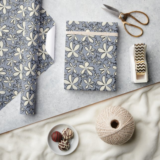 Papel De Presente Cinzas flóricas e padrão das flores de creme (Artesanato)