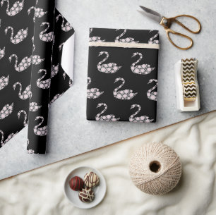 Papel De Presente Cisne de Diamante Rosa Claro Elegante e Fundo Pret