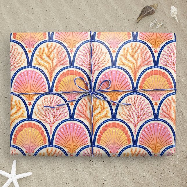 Papel De Presente Conchas Mediterrâneas e Vieira de Erva Marinha (Mediterranean Shells and Seagrass wrapping paper gift mockup)