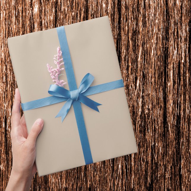 Papel De Presente Cor Sólido Da Vanilha Escura (Criador carregado)