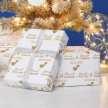 Papel De Presente Corações Dourados Personalizados<br><div class="desc">A design apresenta dois corações dourados e a personalização do primeiro e sobrenomes da noiva e do noivo,  e a data do casamento. Para solicitações ou perguntas especiais,  entre em contato com o artista em wafadahdalcreates@gmail.com. © Wafa Y. Dahdal - Todos os direitos reservados. WD Art</div>