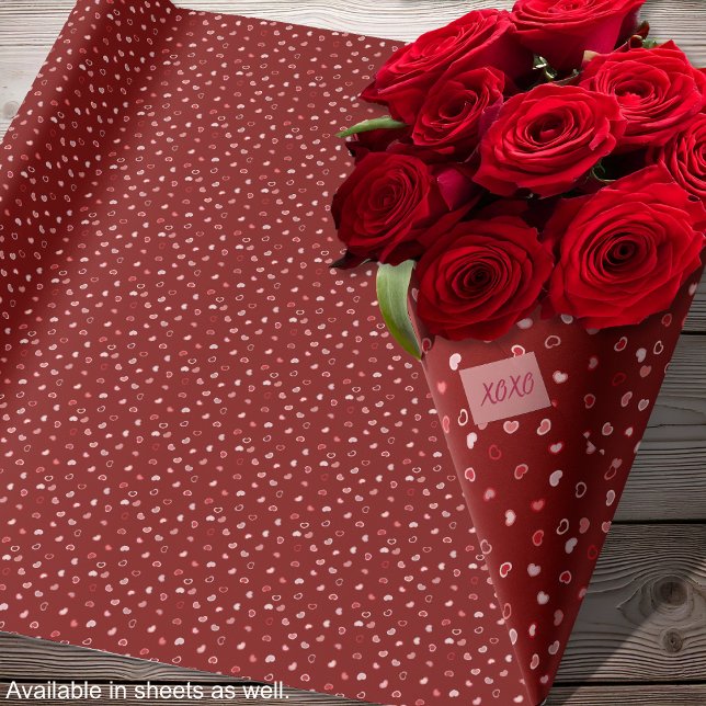 Papel De Presente Corações - Tom Clara em Ombre Vermelho (Hearts - Light Pink on Red Ombre Wrapping Paper-Roses- By Leapfroglisics Shop)