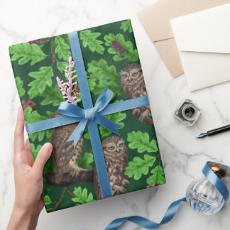 Papel De Presente Corujas na floresta em verde escuro