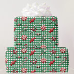 Papel De Presente Country Christmas Candy Green Gingham Gift<br><div class="desc">Livro Verde sobre doação de Gingham no Natal do País</div>