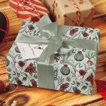 Papel De Presente Country Western Christmas Floral Reindeer Skull<br><div class="desc">Esta elegante design, desenhada à mão no país ocidental, apresenta crânios de rena enfeitados em rosas vermelhos e creme com flores festivas de poinsettia, cactos, sagrados e vermelhos de inverno, todos contra um pano elegante. Ideal para a época de férias ou para o casamento de Natal do país.</div>