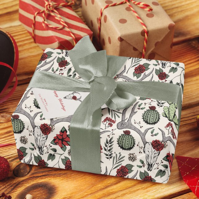 Papel De Presente Country Western Christmas Floral Reindeer Skull (Country Western Bull Skull Reindeer Skull, Red Roses, Cactus, & Winter Berries. Cream Background.)