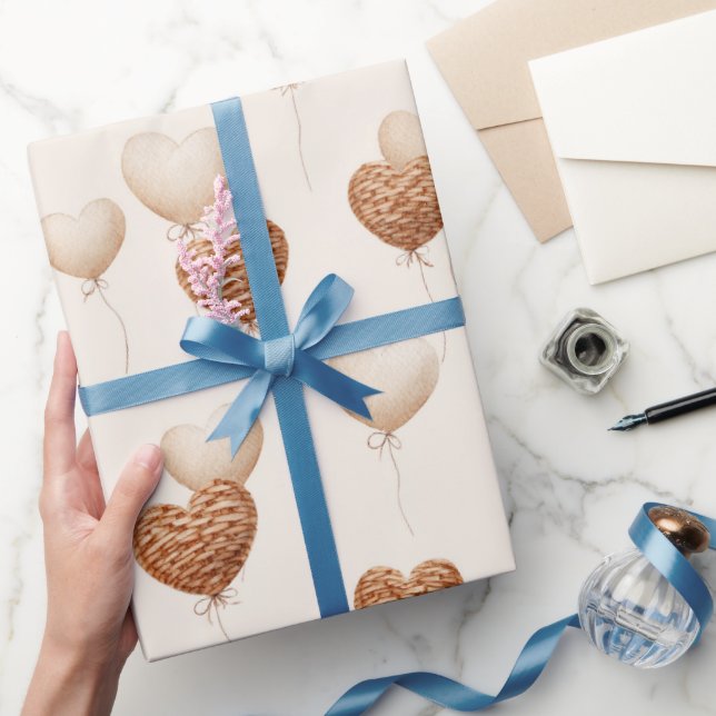 Papel De Presente Cream Brown Heart Balloons Love in the Air (Presentear)