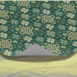 Papel De Presente Cruz Celta e Trevo Irlandês Verde com Visual Vinta