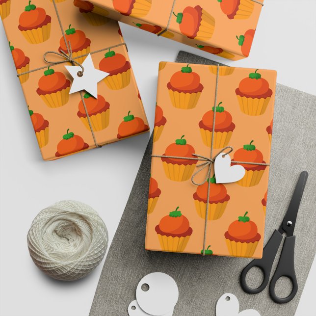 Papel De Presente Cupcake de Abóbora Bonito para Presente de Queda (A wrapping paper with pumpkin-cupcakes. Perfect for autumn crafts and gifts. )