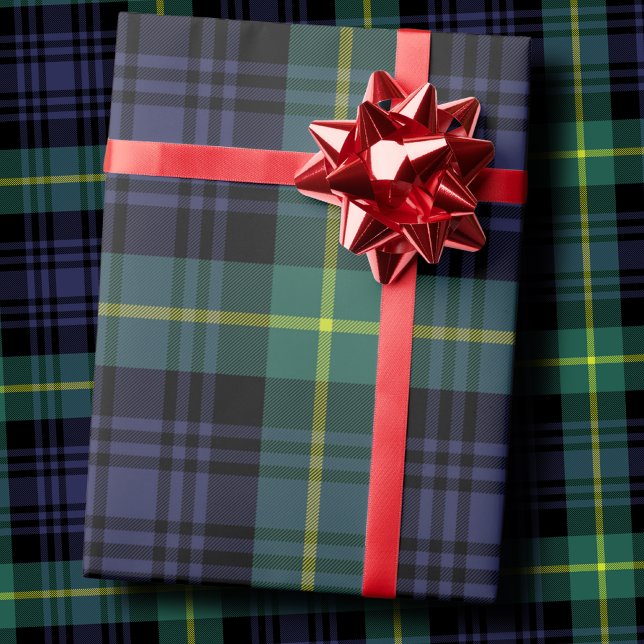 Papel De Presente Dark Moody Navy and Forest Green Tartan Plaid (Criador carregado)