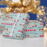 Papel De Presente De Papais noeis Seu Nome Vintage Teal Christmas<br><div class="desc">Este papel de embrulho de férias personalizado apresenta um tema festivo, natais vintages, sobre fundo colorido. A frase "Entrega especial" é impressa acima de uma fita com um nome de amostra. Você pode personalizar a quebra de presente para incluir seu próprio nome personalizado ou outro texto. "De Papais noeis" é...</div>
