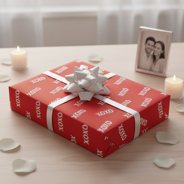 Papel De Presente Dia dos Namorados Moderno XOXO Vermelho e Branco (Modern XOXO Red & White Valentine’s Day Wrapping Paper)