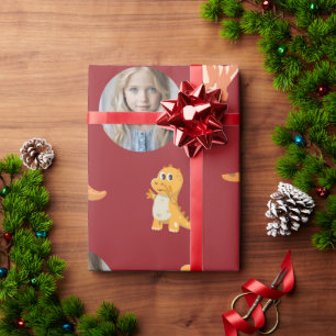 Papel De Presente Dinos Fofos Prontos para Foto em Vermelho Escuro