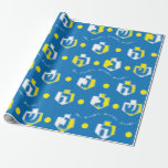 Papel De Presente Documento de Envolvimento Chanucá "Oh, Dreidel..."<br><div class="desc">"Oh,  sonho,  sonho,  sonho... " Papel de embrulho Dourado/Azul/Branco. Aproveite o meu design de papel de embalagem mais recente. O preço varia conforme você escolhe entre 4 tipos de papel e 5 tamanhos de papel. Obrigados para parar e comprar. Muito apreciado! Chag/Happy Chanukah/Hanukkah!</div>