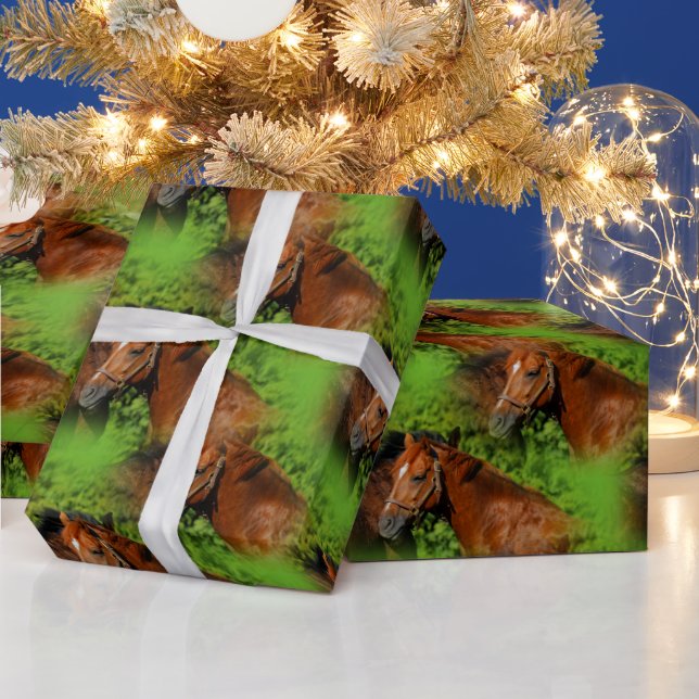 Papel De Presente Dois Belos Cavalos de Castanheiro no Sol (Feriados)