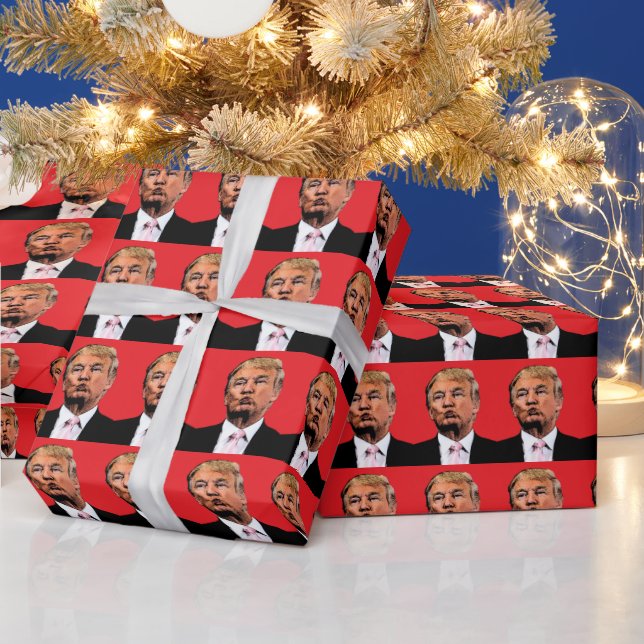 PAPEL DE PRESENTE DONALD TRUMP KISS CHRISTMAS WRAPPING PAPER (Feriados)