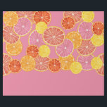Papel De Presente Ela Encontrou Seu Chá de panela De Apertar Princip<br><div class="desc">Fruta de citros brancos em pinks,  coral,  laranja e toranja rubi. As fatias desenhadas à mão dos citros estão em um padrão divertido para uma adição suculenta a uma decoração colorida de chá de casamento.</div>