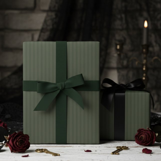 Papel De Presente Elegant Forest Green Pinstripes (Simple Elegant Forest Green Wrapping Paper for Gothic Wedding or Birthday for Him. Green Pinstripes)