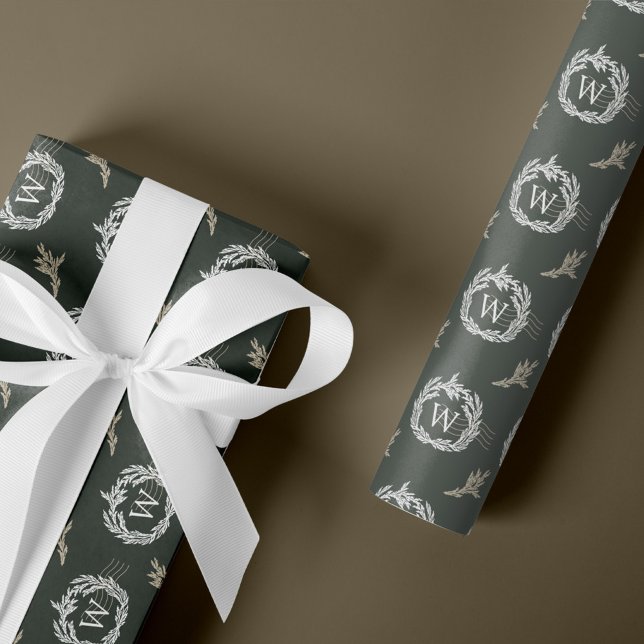 Papel De Presente Elegante Garland Wreath Crest Monograma (Elegant Garland Wreath Crest Postage Monogram Wrapping Paper)