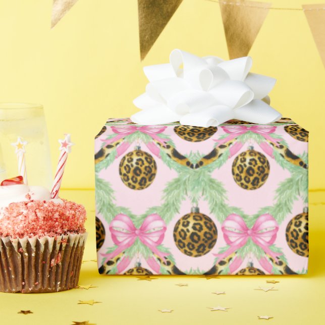 Papel De Presente Enfeite de Natal Leopardo Grandmillennial (Festa de aniversário)
