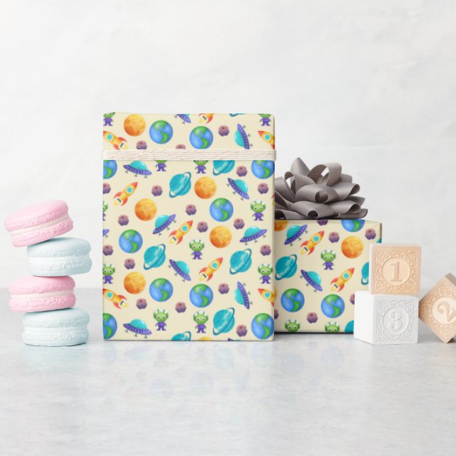 Papel De Presente Exploradores de Espaço em Amarelo Pálido (Chá de bebê)