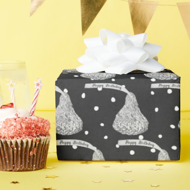 Papel De Presente Feliz Aniversário Beijos Em Pontos (Festa de aniversário)