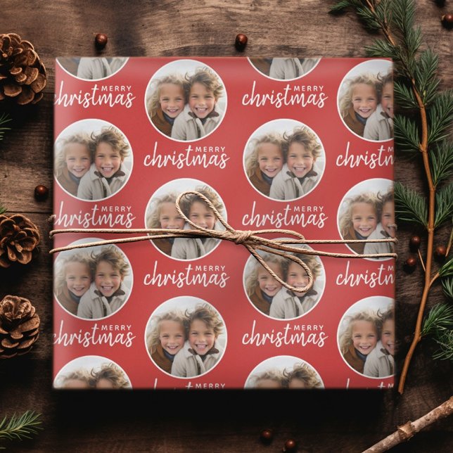Papel De Presente Feliz Natal com Foto de Um Círculo - vermelho (Personalized Christmas Wrapping Paper - Add your Photo for a festive gift!)