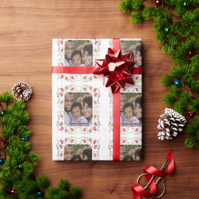 Papel De Presente Feriado Foto Berry Wreath Personalizado (Presente de Natal)