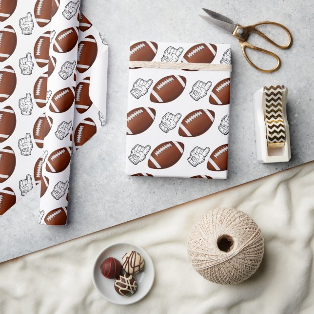 Papel De Presente First Year Down Football Birthday  (Artesanato)