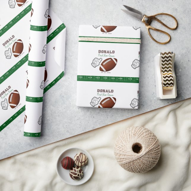 Papel De Presente First Year Down Football Birthday  (Artesanato)