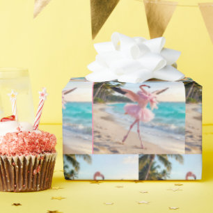 Papel De Presente Flamingo Bailarina com Tutu Rosa na Praia
