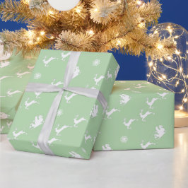Papel De Presente Floco de neve e Papais noeis com Sleigh em verde-c