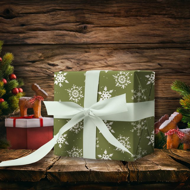 Papel De Presente Flocos de neve de Natal Verde inverno (Christmas Snowflakes Green winter Wrapping Paper)