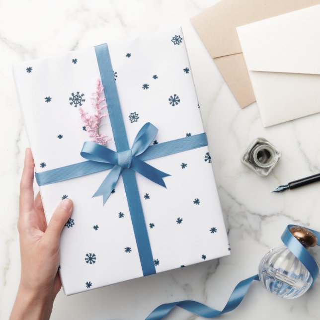 Papel De Presente Flocos de Neve Retro Scandi Doodle em Azul Escuro  (Presentear)