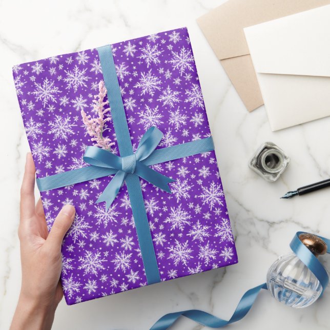 Papel De Presente Flocos de Neve Simples Roxo Branco Aquarela (Presentear)