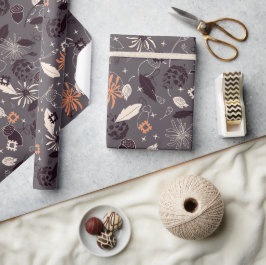 Papel De Presente Flores, bolotas, pínus, estrelas na cinza