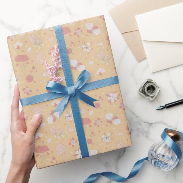 Papel De Presente Flores Esboçadas em Laranja Claro (Presentear)