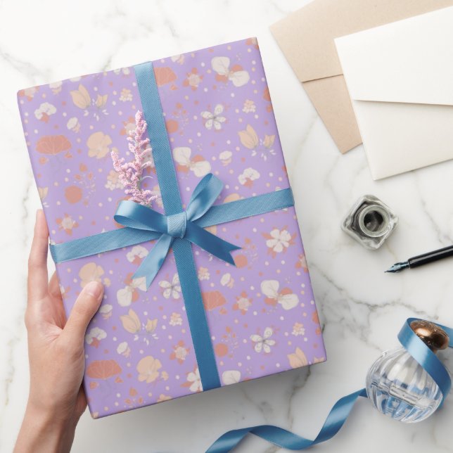 Papel De Presente Flores Esboçadas em Roxo Claro (Presentear)