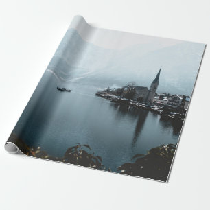 PAPEL DE PRESENTE FOTO DE PAISAGEM DO CORPO DE ÁGUA PERTO DA MONTAN